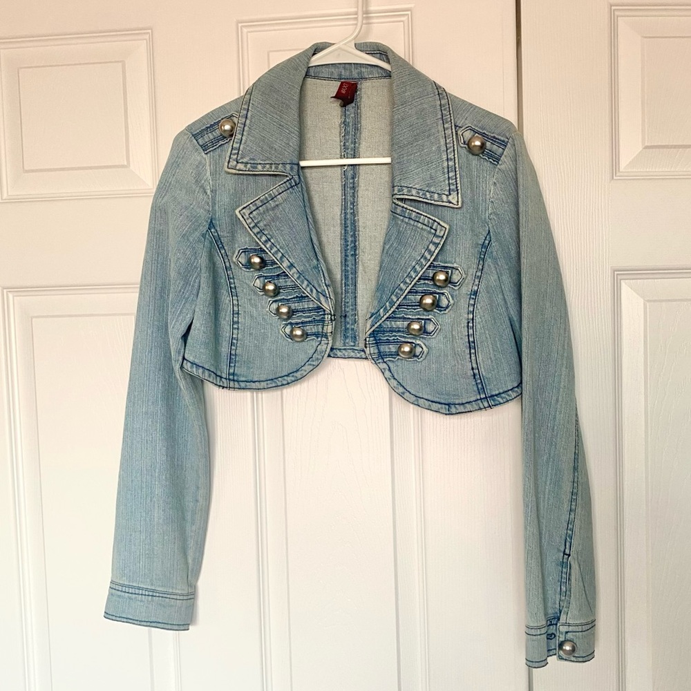 Cropped Denim Jacket - Picture 2 of 8